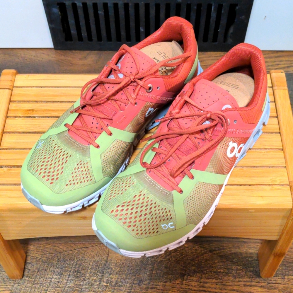 On Running Women's Cloudflow Shoe - image 1